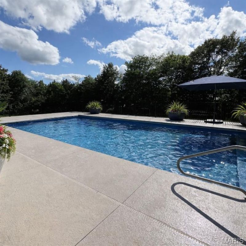 2 Country Trails Court , Moscow Mills, MO 63362 Main Photo