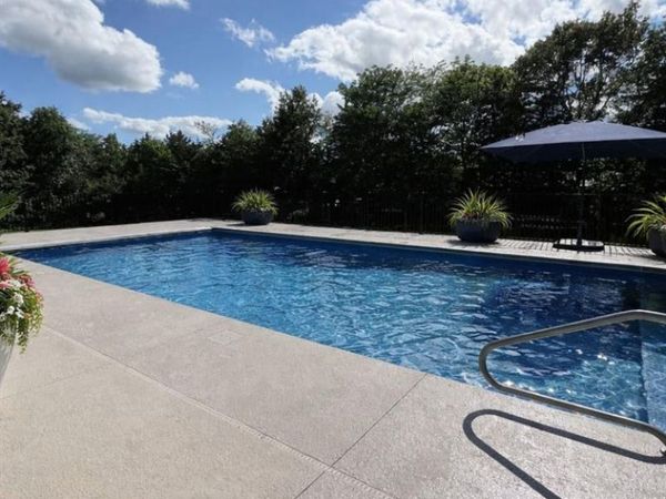 2 Country Trails Court , Moscow Mills, MO 63362