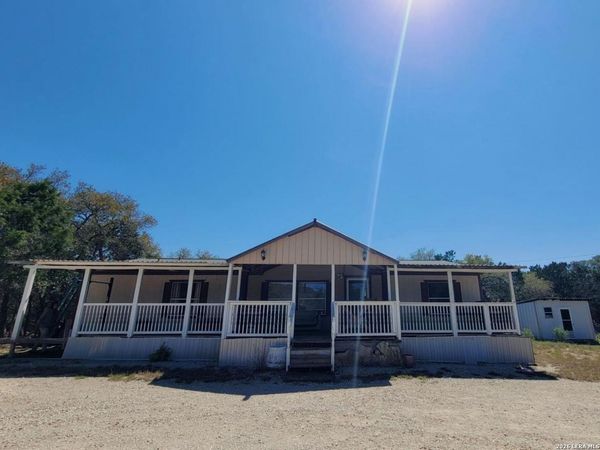 885 Brushy Creek, Lakehills, TX 78063