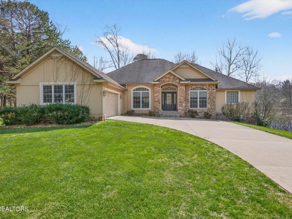 16 Conrad Circle, Crossville, TN 38558