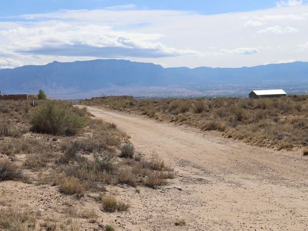 405 14th Avenue SE, Rio Rancho, NM 87124