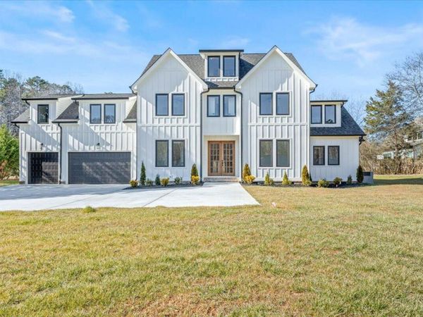 10541 E Brainerd Road, Apison, TN 37302