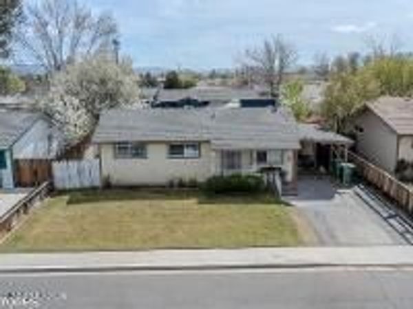 1585 Greenbrae Drive, Sparks, NV 89431