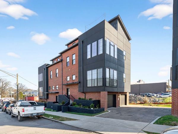 1218 Pillow Street , Nashville, TN 37203