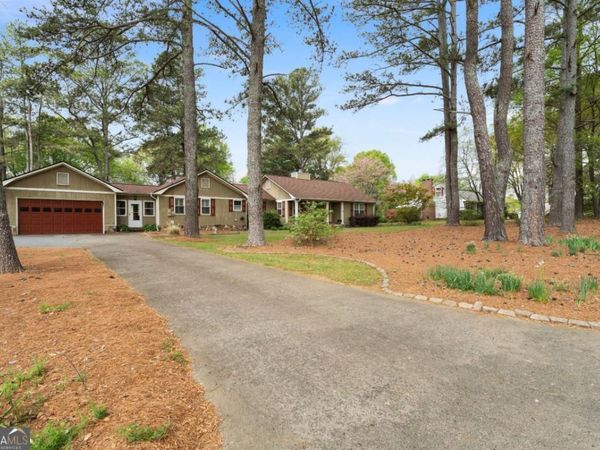 140 Plymouth Drive, Cartersville, GA 30120