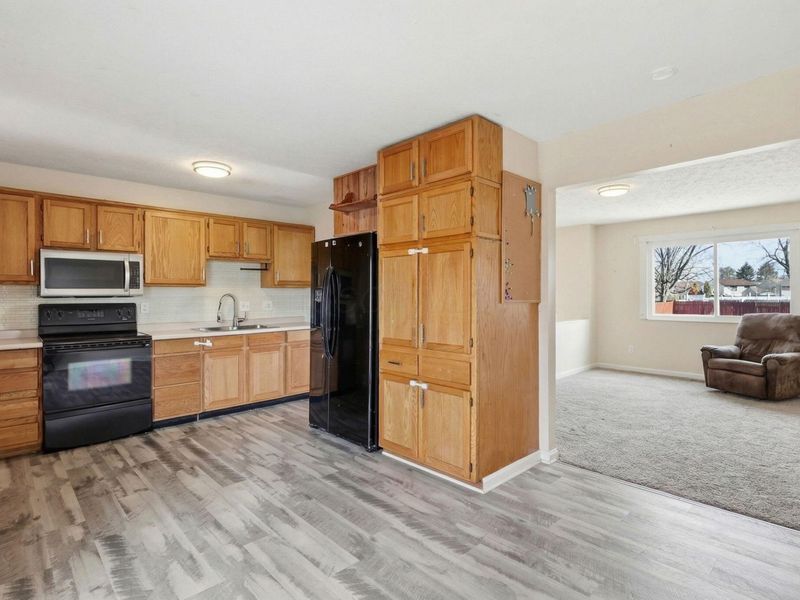 3801 Whetstone Drive, Groveport, OH 43125 Photo 12