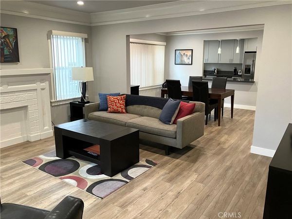 2059 N Vermont, Los Angeles, CA 90027