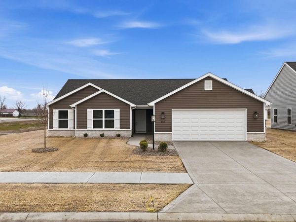 218 Saddle Ridge Drive, Garrett, IN 46738