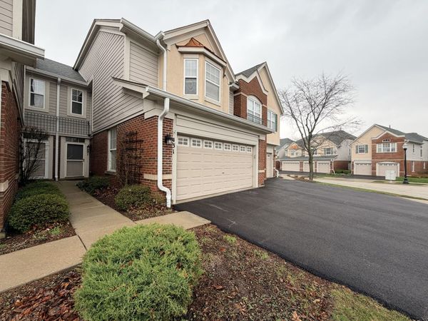 431 PINE LAKE Circle , Vernon Hills, IL 60061