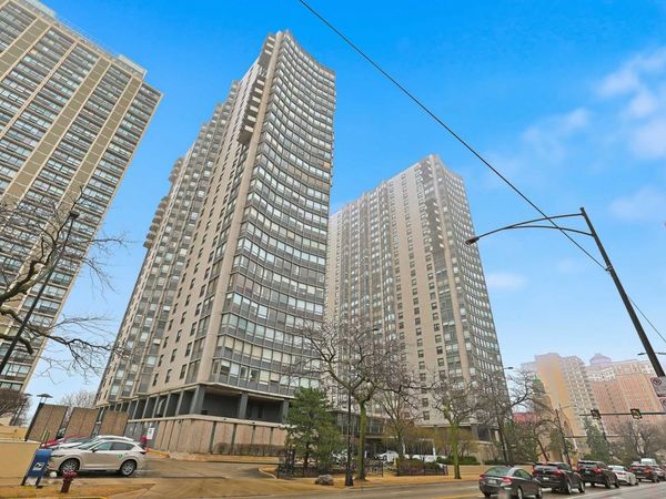 5701 N Sheridan Road, Unit 3E, Chicago, IL 60660