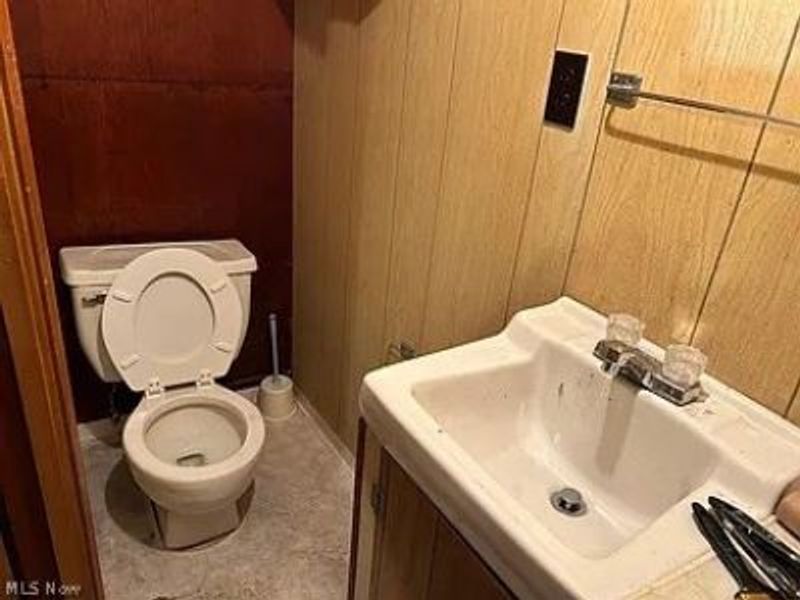 4133 Eastwood Lane, Warrensville Heights, OH 44122 Photo 11