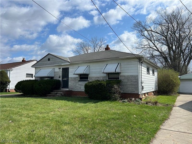 4133 Eastwood Lane, Warrensville Heights, OH 44122 Photo 3