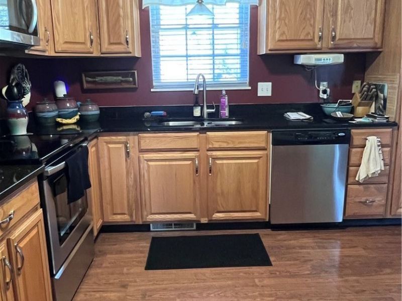 919 Chelsea Drive, Dover, OH 44622 Photo 5