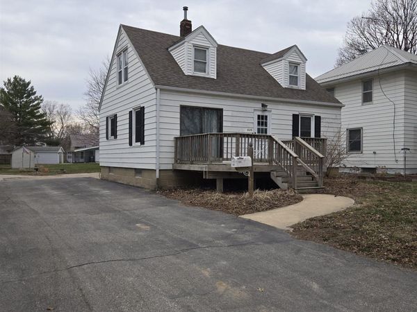626 3rd Ave E , Cresco, IA 52136