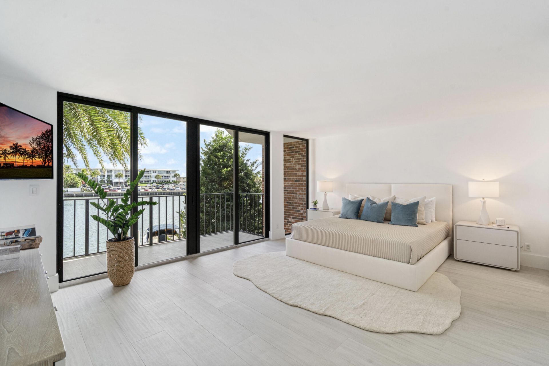 1800 S Ocean Drive, Fort Lauderdale, FL 33316 Photo