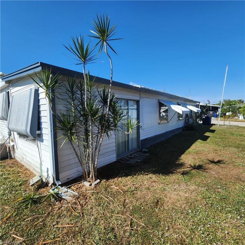 110 Gaslight Ave , North Fort Myers, FL 33917 Photo