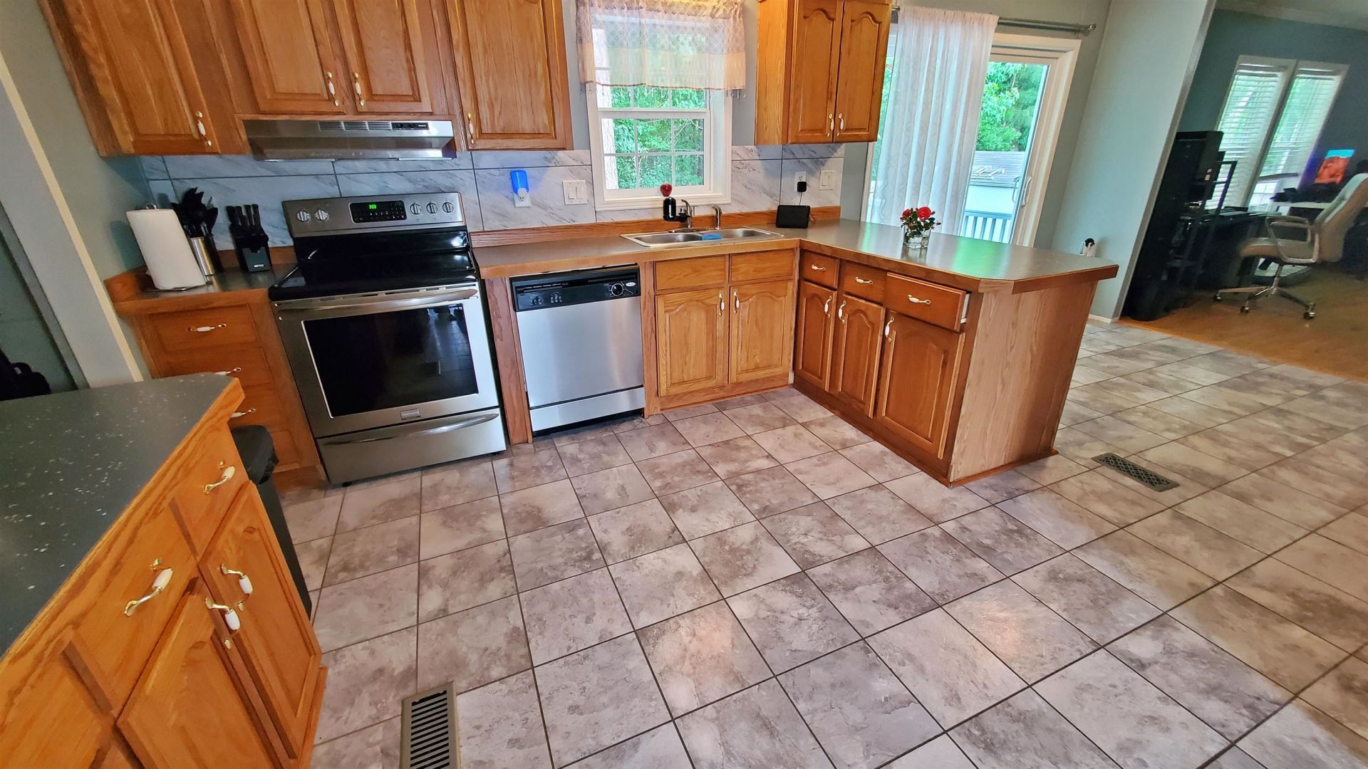 1089 Weslin Creek Dr. Photo 15