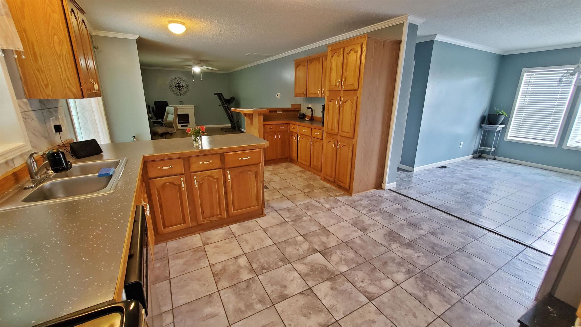 1089 Weslin Creek Dr. Photo 17