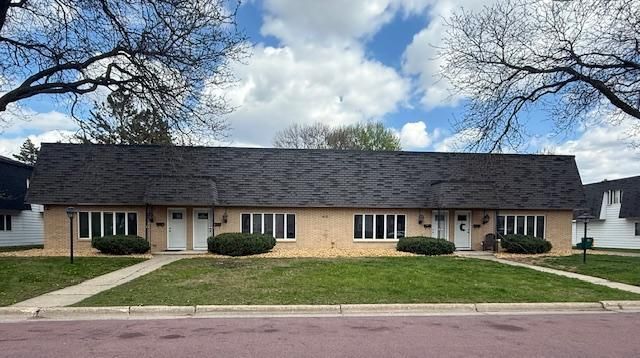 412 Holly Lane, Mankato, MN 56001