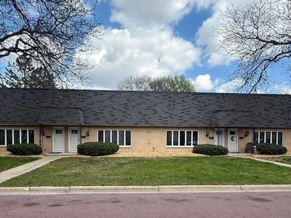 412 Holly Lane, Mankato, MN 56001