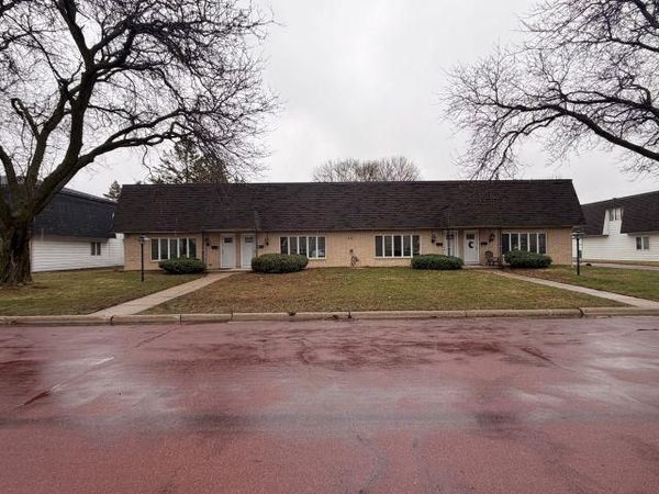 412 Holly Lane , Mankato, MN 56001