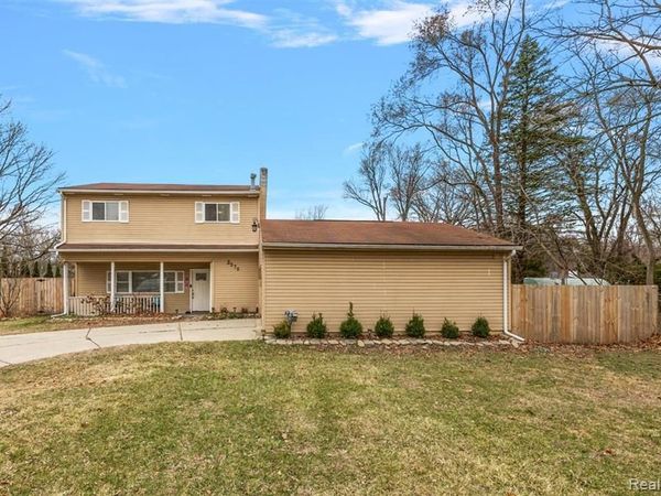 3570 Emmons Avenue, Rochester Hills, MI 48307