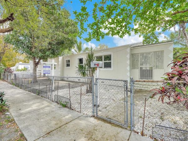 299 NW 43rd St, Unit 1, Miami, FL 33127