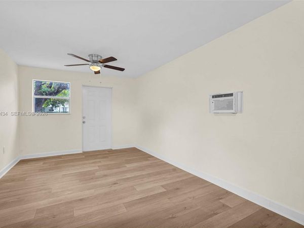 299 NW 43rd St, Unit 1, Miami, FL 33127