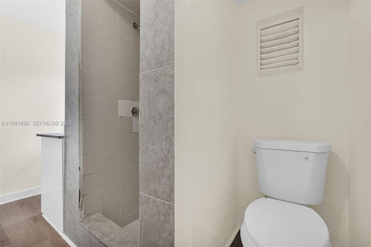 299 NW 43rd St, Unit 1, Miami, FL 33127 Photo