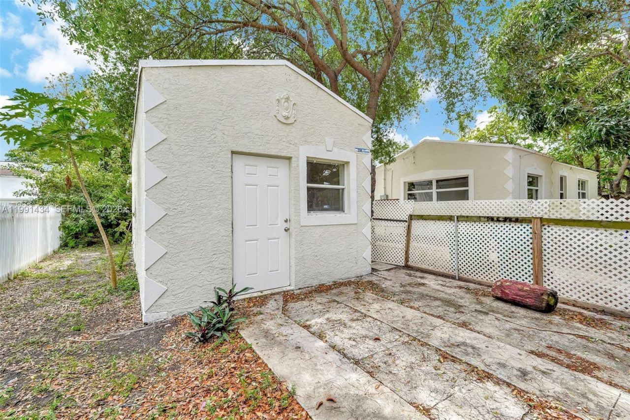 299 NW 43rd St, Unit 1, Miami, FL 33127 Photo