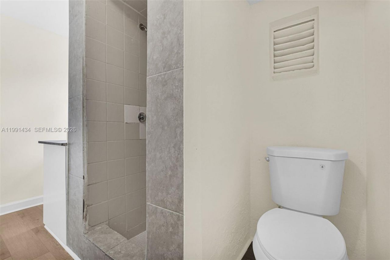 299 NW 43rd St, Unit 1, Miami, FL 33127 Photo