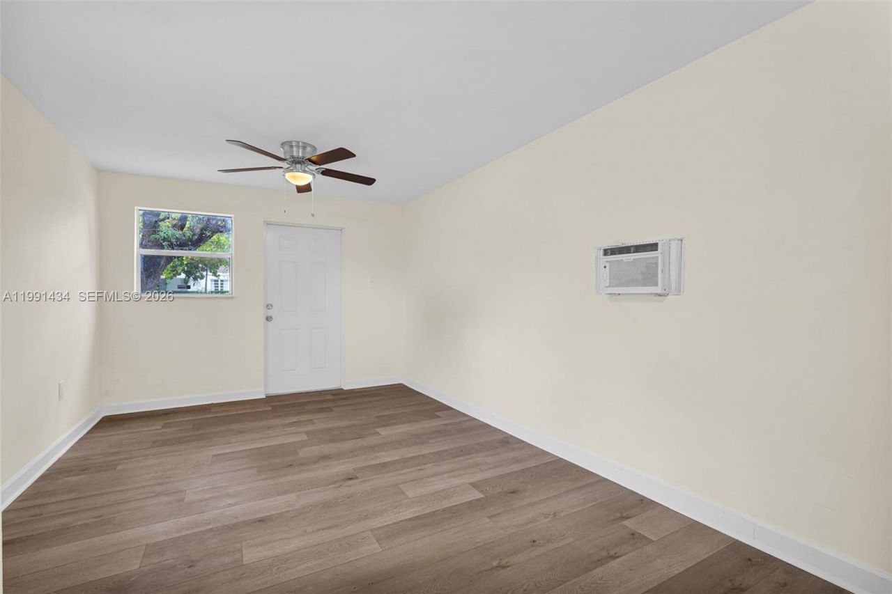 299 NW 43rd St, Unit 1, Miami, FL 33127 Photo