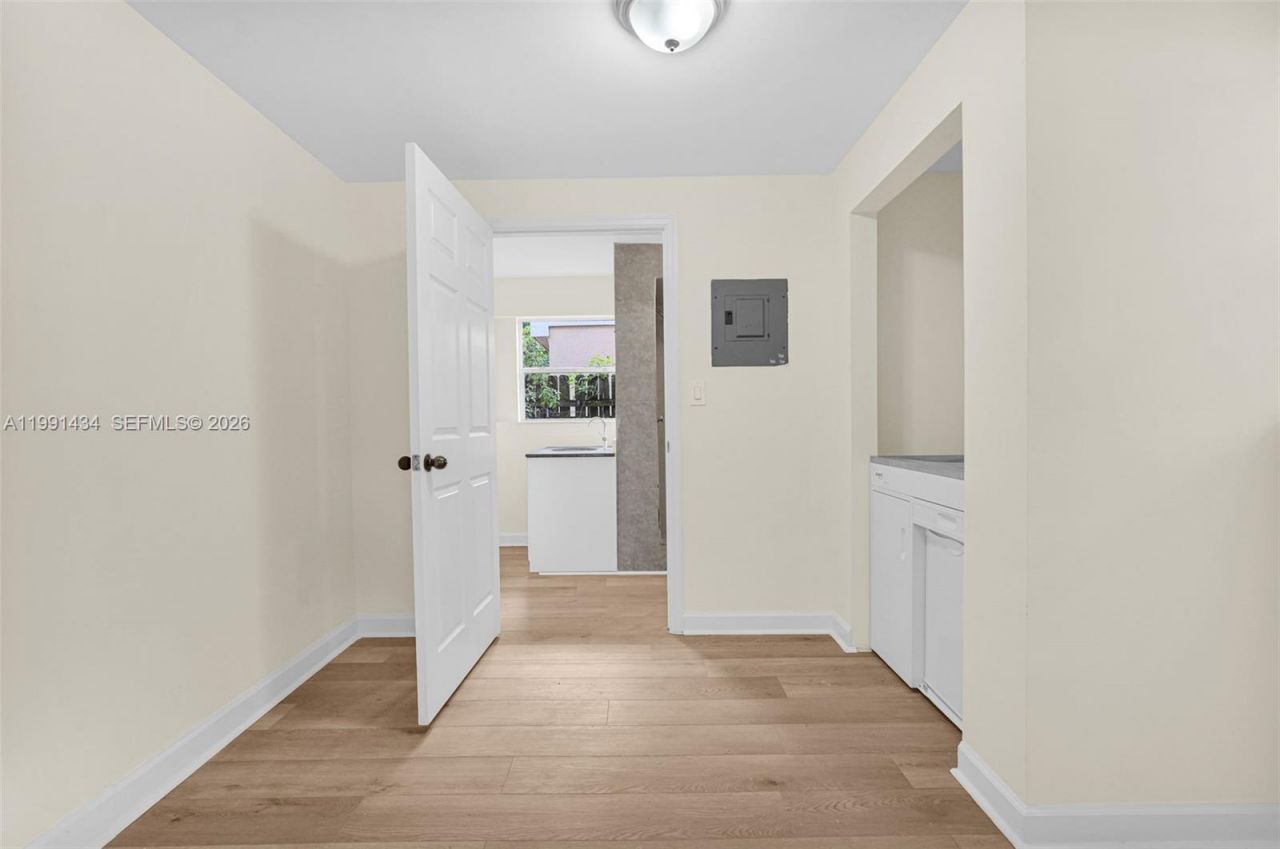 299 NW 43rd St, Unit 1, Miami, FL 33127 Photo