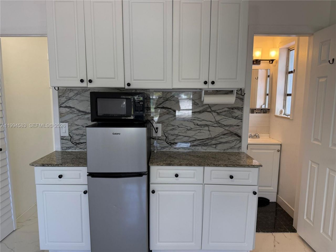 1230 North Dr, Unit Studio, Miami, FL 33179 Photo