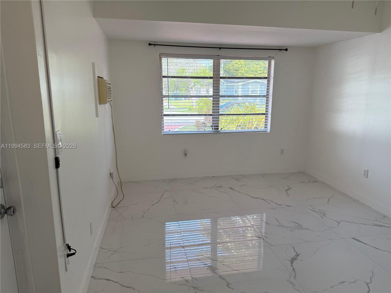 1230 North Dr, Unit Studio, Miami, FL 33179 Photo