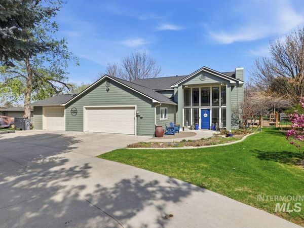 10430 W La Hontan Dr, Boise, ID 83709