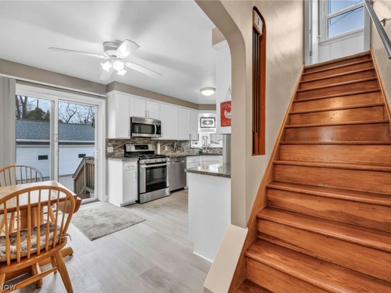 174 E 286th Street, Willowick, OH 44095 Photo 11