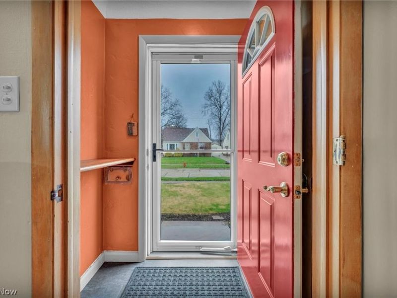 174 E 286th Street, Willowick, OH 44095 Photo 7