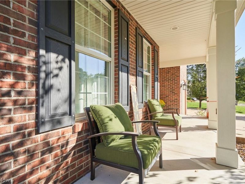 4355 Willow Wood Way, Uniontown, OH 44685 Photo 2