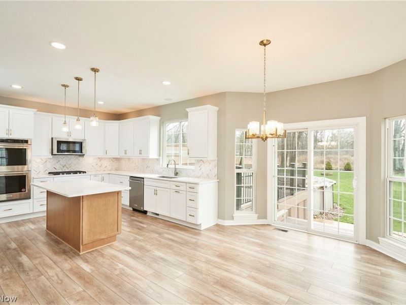 4355 Willow Wood Way, Uniontown, OH 44685 Photo 3