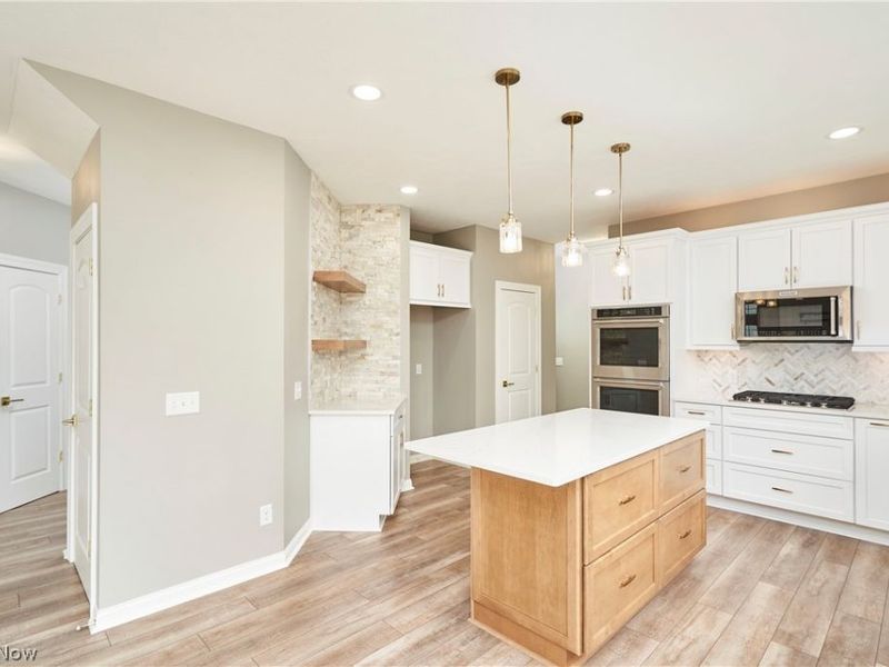 4355 Willow Wood Way, Uniontown, OH 44685 Photo 4