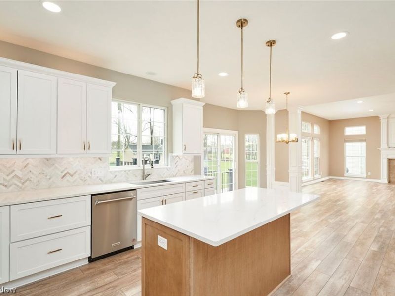 4355 Willow Wood Way, Uniontown, OH 44685 Photo 7