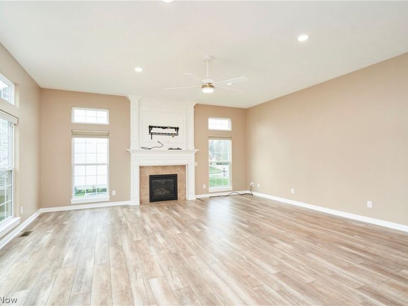 4355 Willow Wood Way, Uniontown, OH 44685 Photo 8