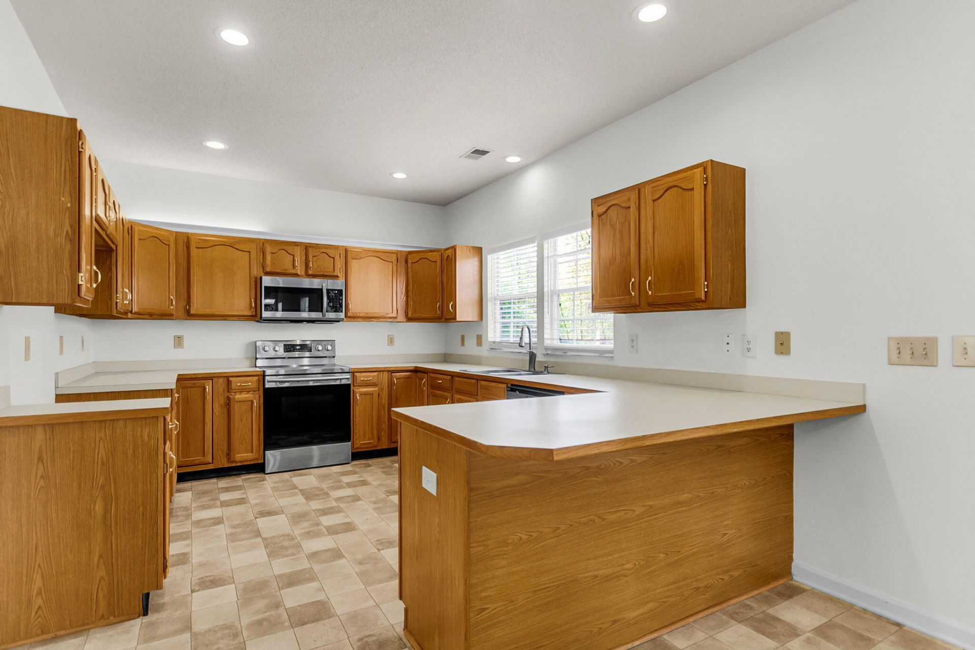 113 Waddington Trace Photo 17