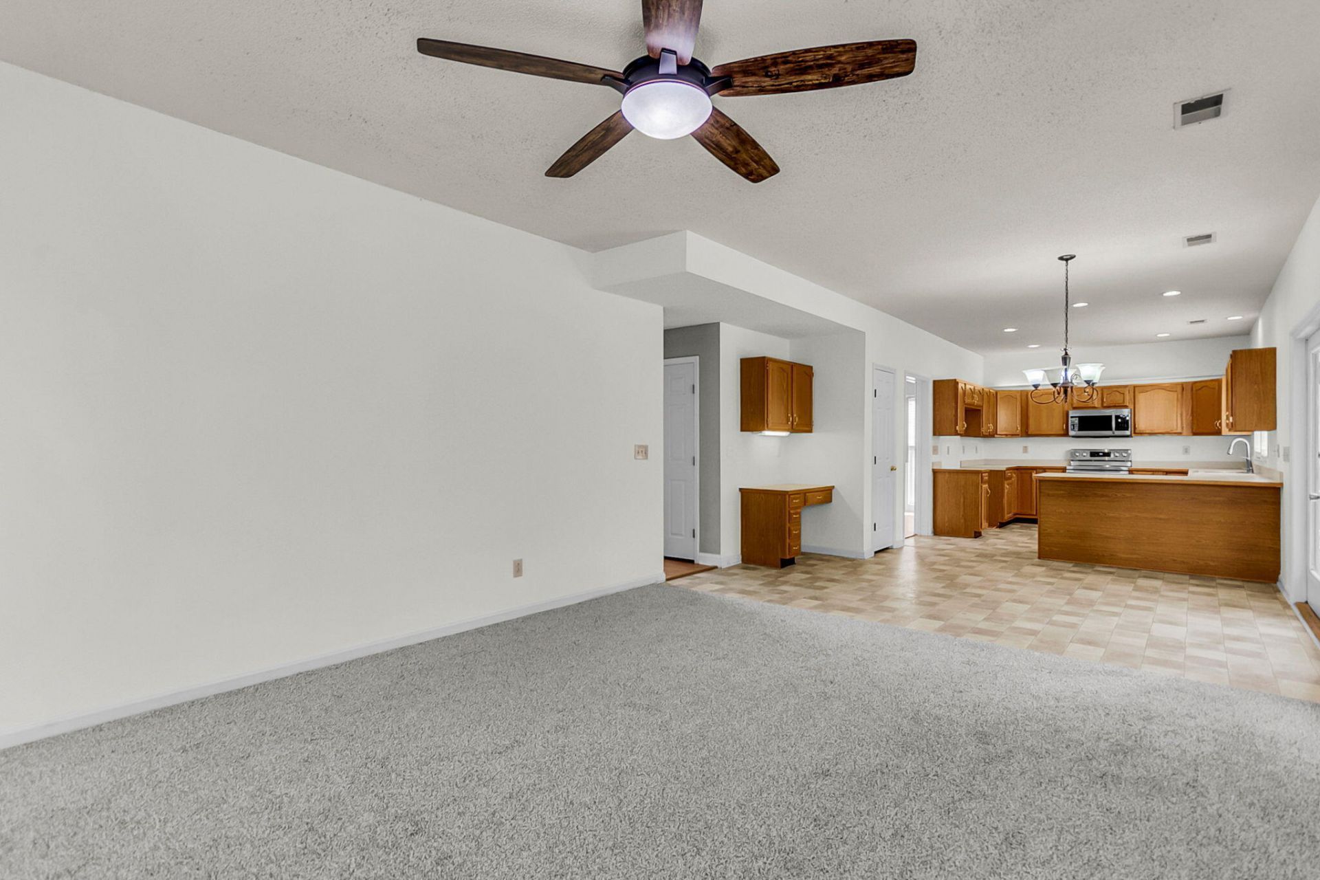 113 Waddington Trace Photo 28