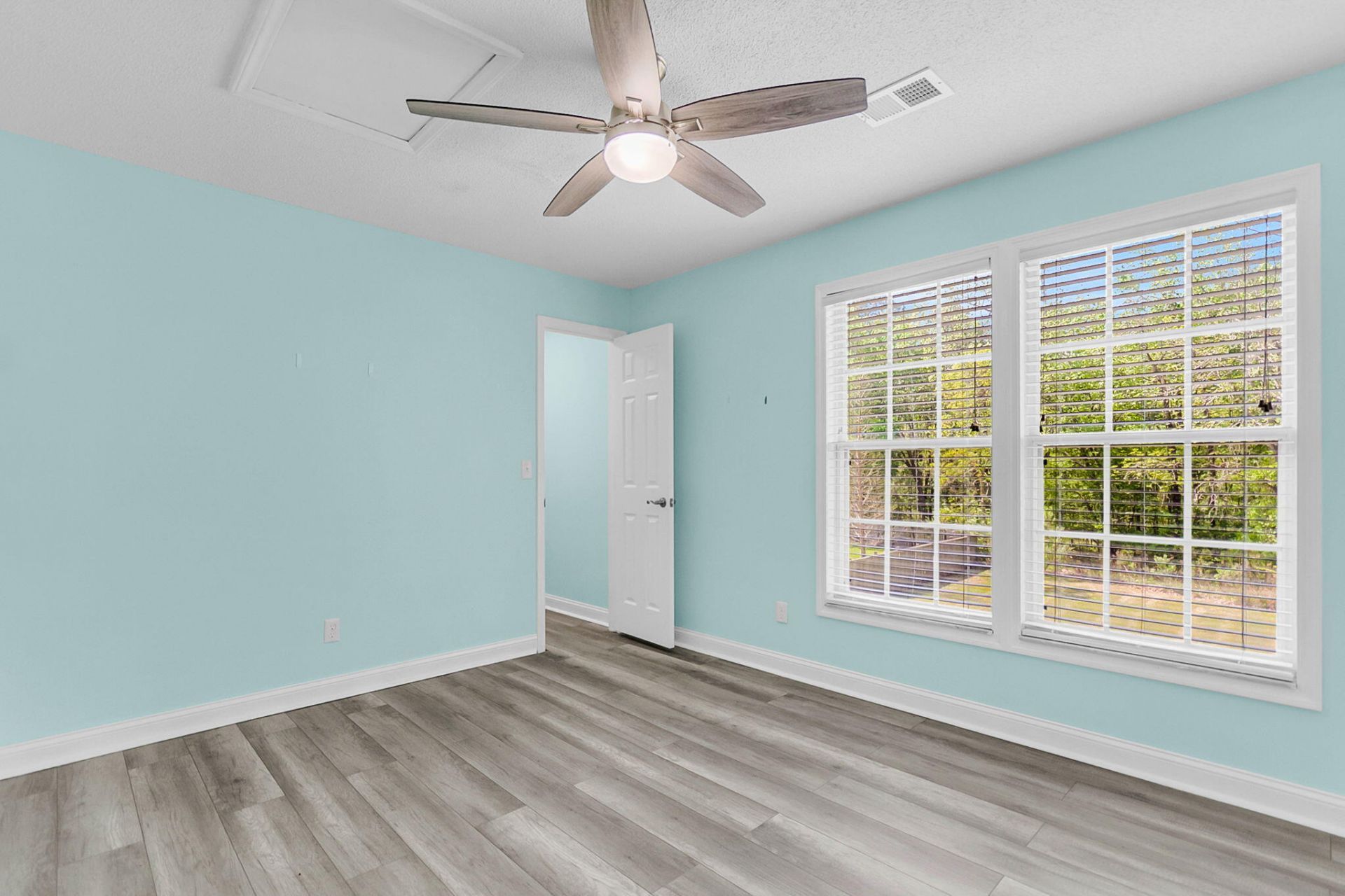 113 Waddington Trace Photo 40