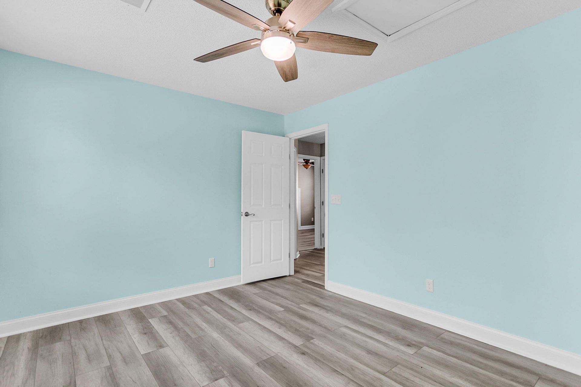 113 Waddington Trace Photo 41