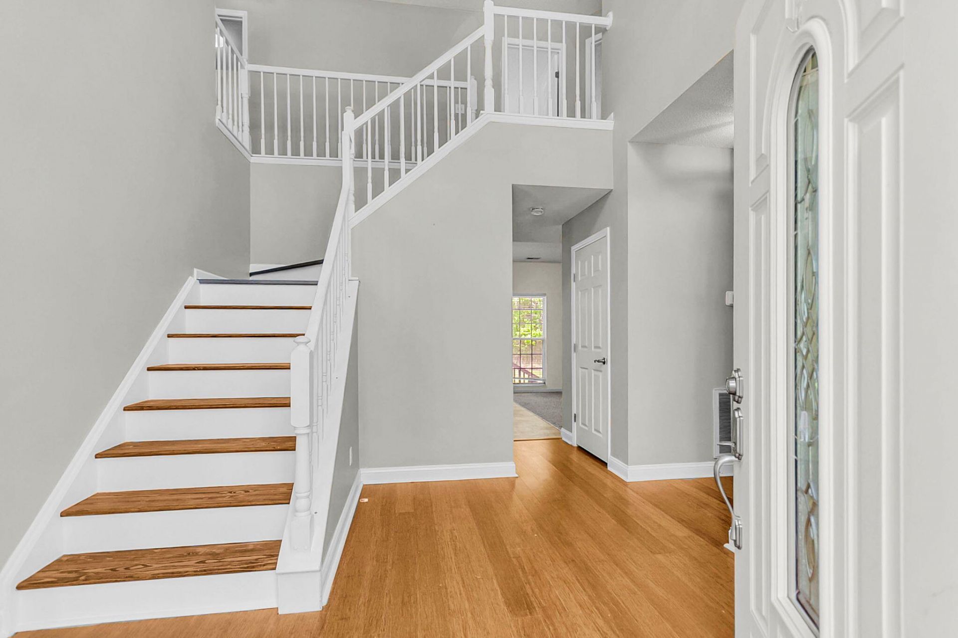 113 Waddington Trace Photo 5