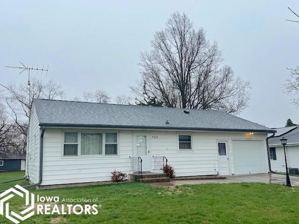 509 9Th Avenue, Grinnell, IA 50112