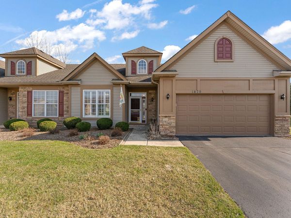 1479 Charlevoix Way, Schererville, IN 46375